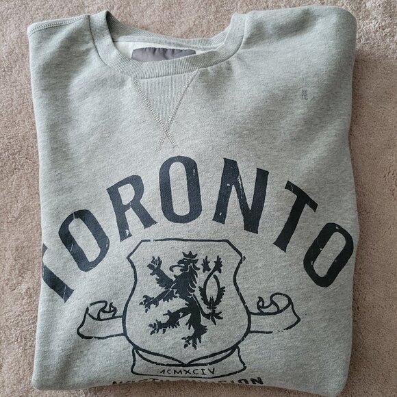 New Toronto Old Navy Crewneck Sweatshirt Gray NWOT XXL - Picture 9 of 10